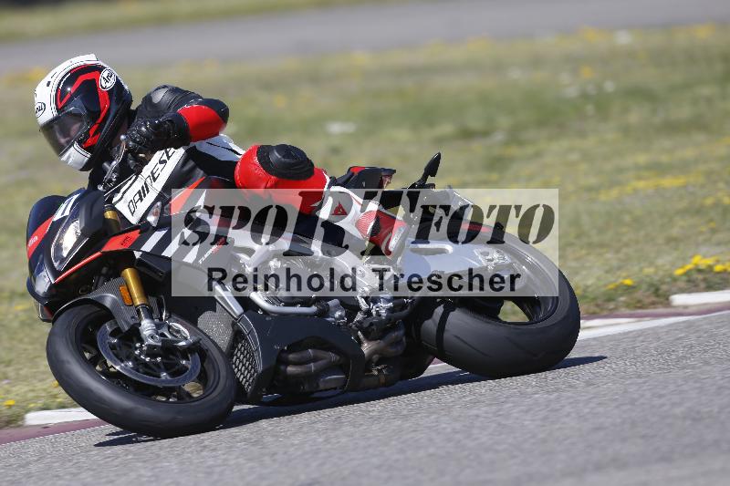 /05 07.04.2026 Cornu Master School ADR/Gruppe gruen/4